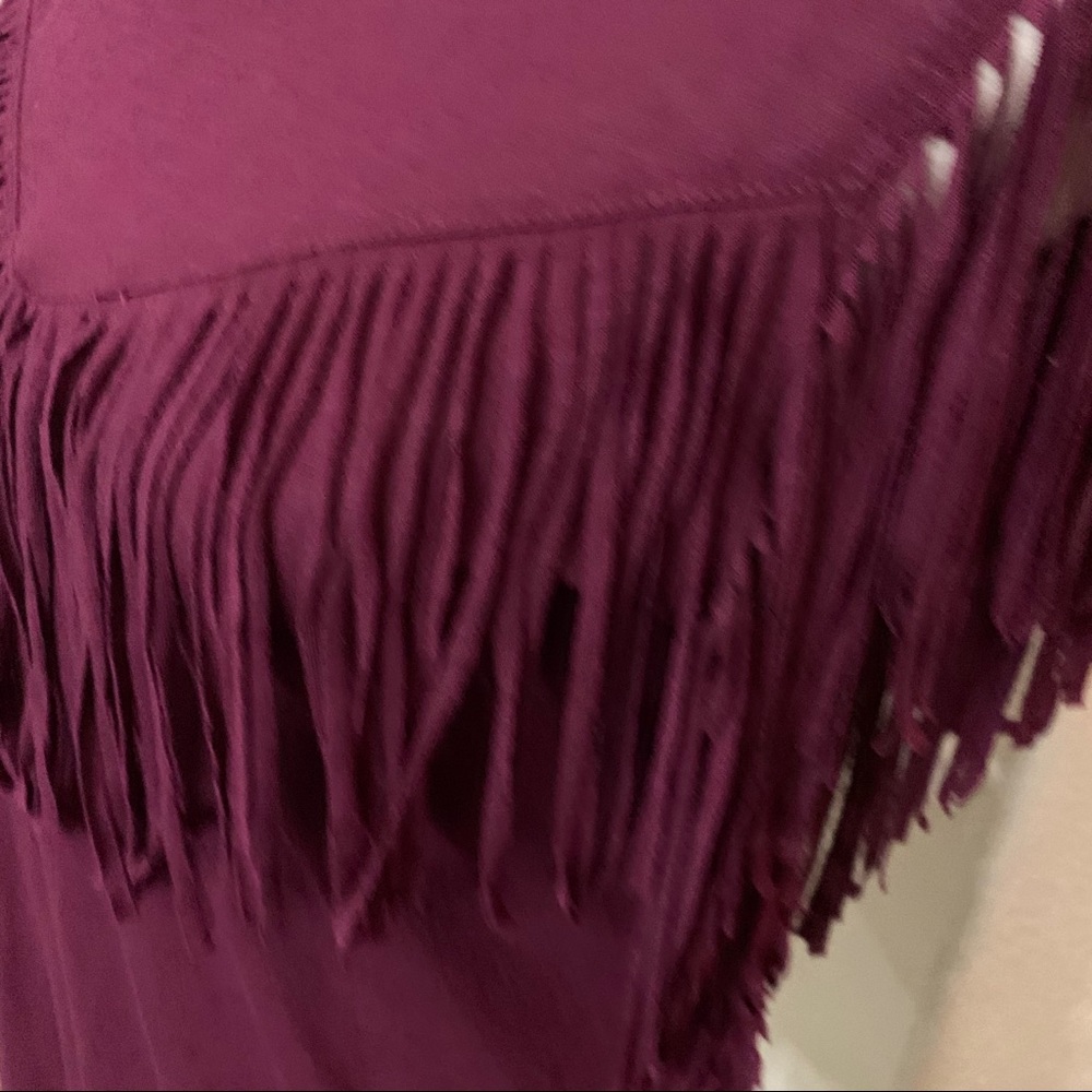 Xhilaration maroon fringe top Size XS - Picture 5 of 14